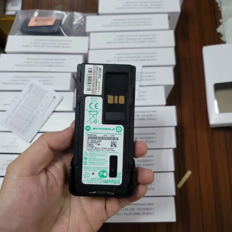 بطارية ليثيوم أيون NNTN8129 2300mAh لراديو Motorola APX-2000 DP4000