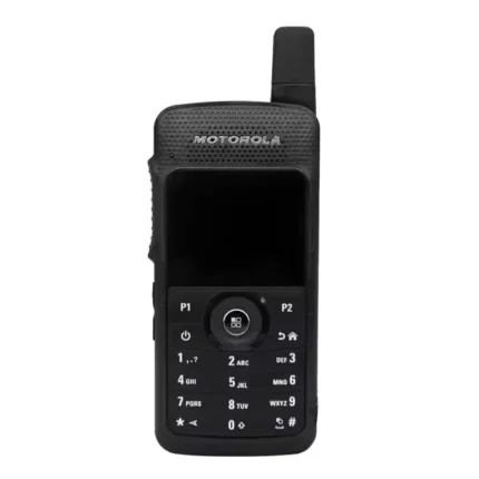 Front view of the SL4000e 3W UHF digital handheld two-way radio