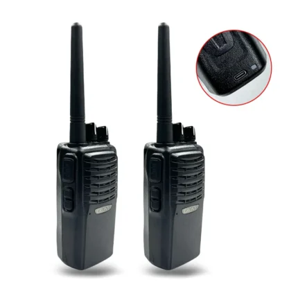 Front view of the CY-5800 UHF 8W FM handheld transceiver two-way radio