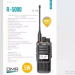 Detail shot of the Iradio R-5000 dual band handheld receiver radio