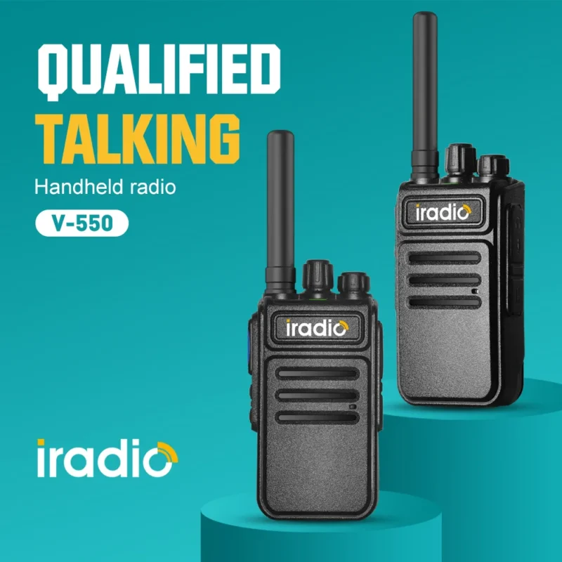 Detail shot of the Iradio V550 5W analog handheld walkie talkie