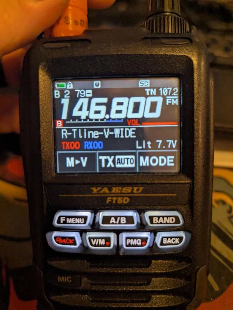 FT-5DR display packed with repeater, tone and battery info